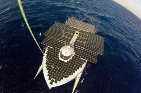 Tàu năng lượng mặt trời lớn nhất thế giới cập cảng New York