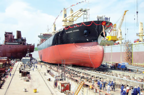 Công nghiệp đóng tàu hấp dẫn Hàn Quốc