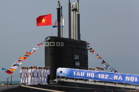 Lễ tiếp nhận tàu ngầm Kilo Hà Nội