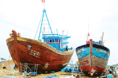 Miền Trung: ngư dân khát vốn đóng tàu lớn