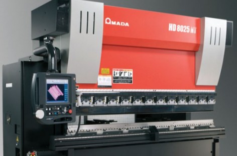 Máy chấn tôn sử dụng công nghệ điều khiển AC Servo