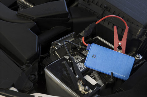 JUMPR – nguồn điện khẩn cấp cho xe hơi kiêm sạc dự phòng