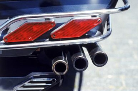 Hệ thống khí thải trên ô tô hoạt động như thế nào?