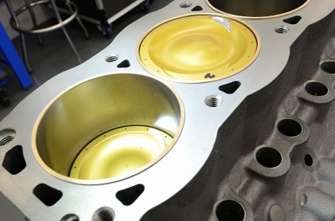 Lắp ráp bộ động cơ Ford 461ci Windsor V8