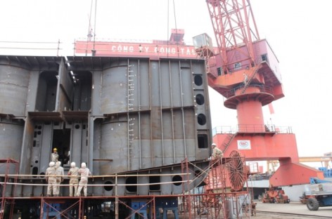 Đóng mới tàu dịch vụ dầu khí hiện đại nhất Việt Nam