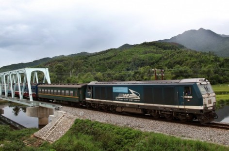 Tháng 10, trình phương án cổ phần hóa các xí nghiệp đầu máy đường sắt