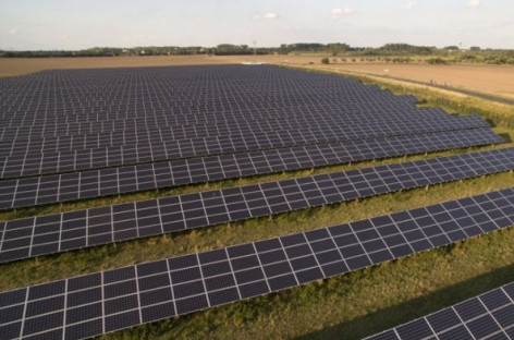 Sản xuất điện gió và điện mặt trời rẻ hơn nhiệt điện than đá