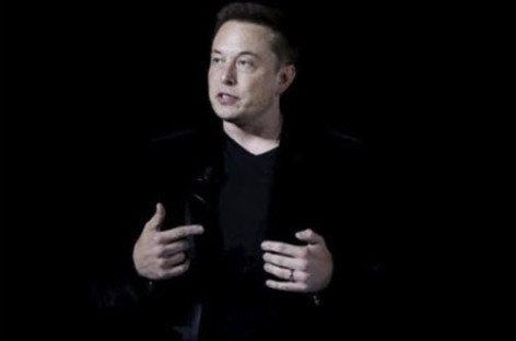 Elon Musk cho rằng Apple đang và sẽ làm xe điện chất lượng cao
