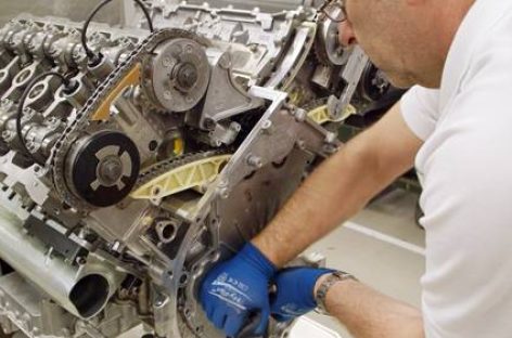 [Video] Động cơ W12 của Bentley được lắp ráp như thế nào?