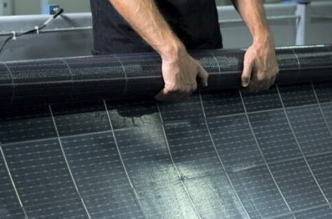 Tấm pin mặt trời dạng cuộn được chứng nhận an toàn khi sử dụng ở Mỹ, Châu Âu