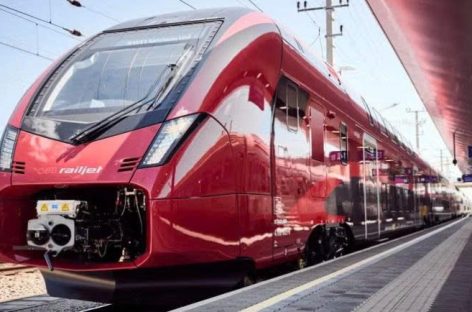 Công ty Stadler và Đường sắt Liên Bang Áo ÖBB giới thiệu tàu điện hai tầng KISS cho tuyến vận chuyển giữa hai thành phố Vienna và Salzburg