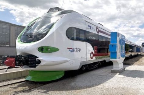 Croatia đã giới thiệu tàu điện chạy bằng pin đầu tiên cho giao thông công cộng