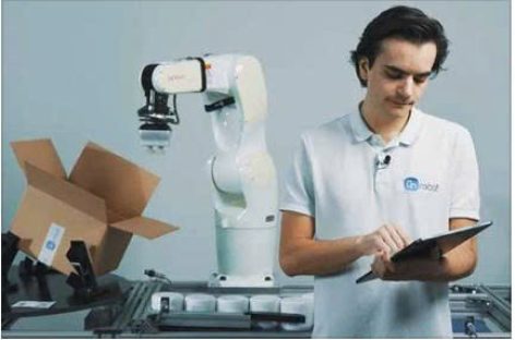 Cobot đang trở thành yếu tố thay đổi ngành công nghiệp