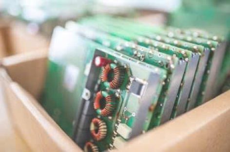 Phương pháp biến dạng cơ học giúp tăng cường các đặc tính hữu ích của vật liệu sắt điện không chứa chì