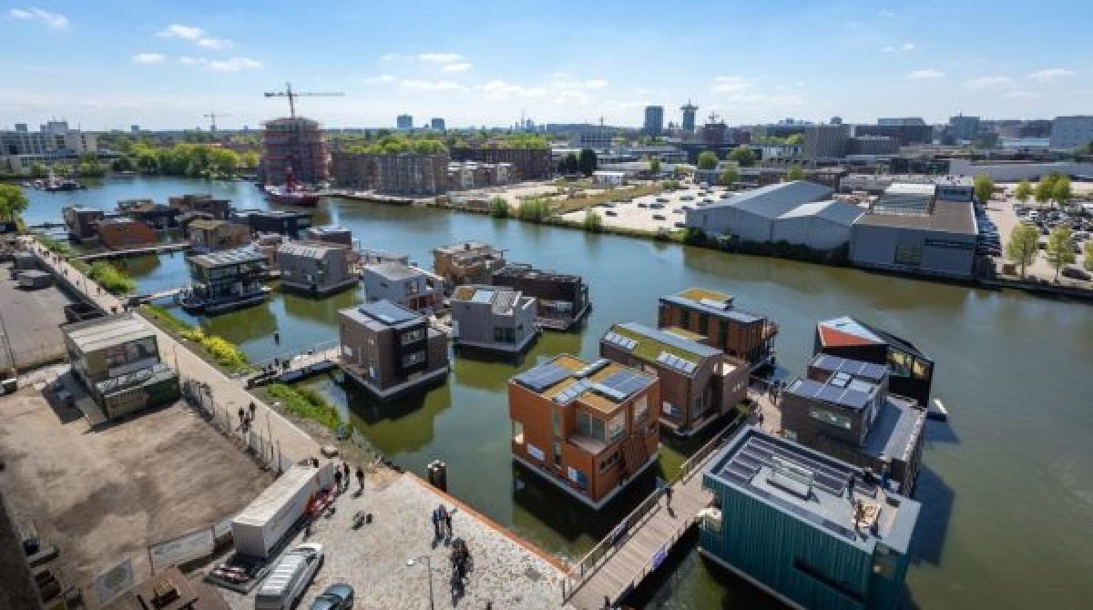 Dự án nhà ở nổi trên mặt nước trở thành nhà máy điện kỹ thuật số