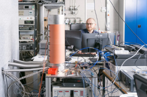 [Video] Cách máy tính lượng tử ngày càng trở nên đáng tin cậy hơn