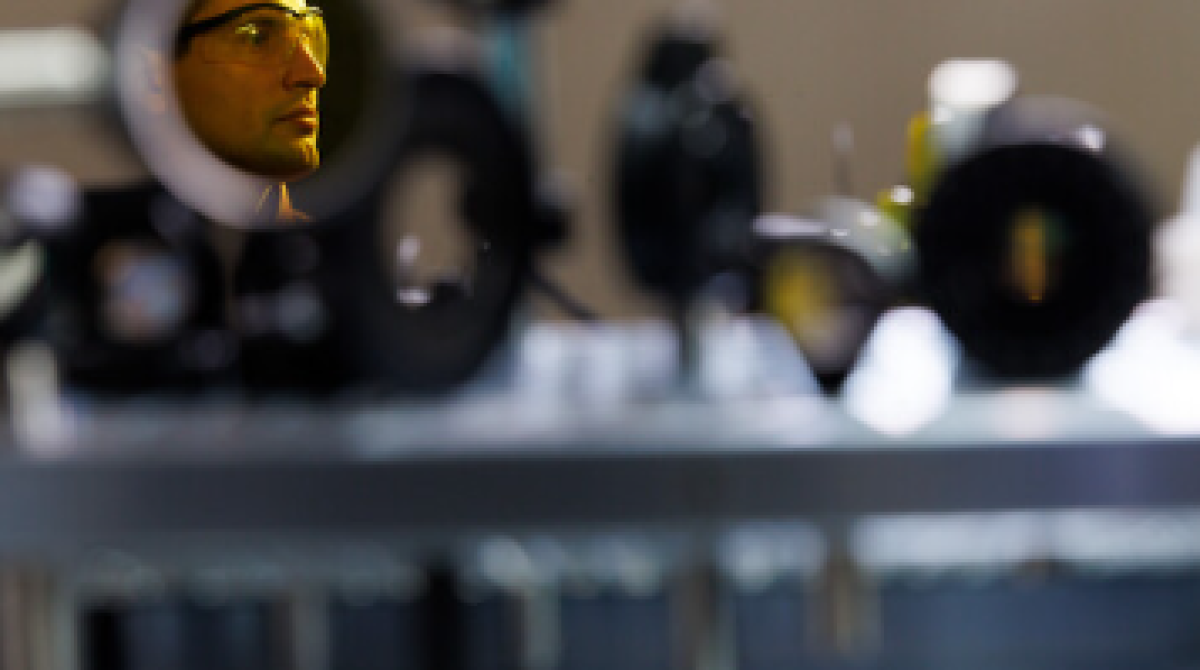 Bước tiến mới trong công nghệ tính toán quang học: chế tạo thành công công tắc đơn photon