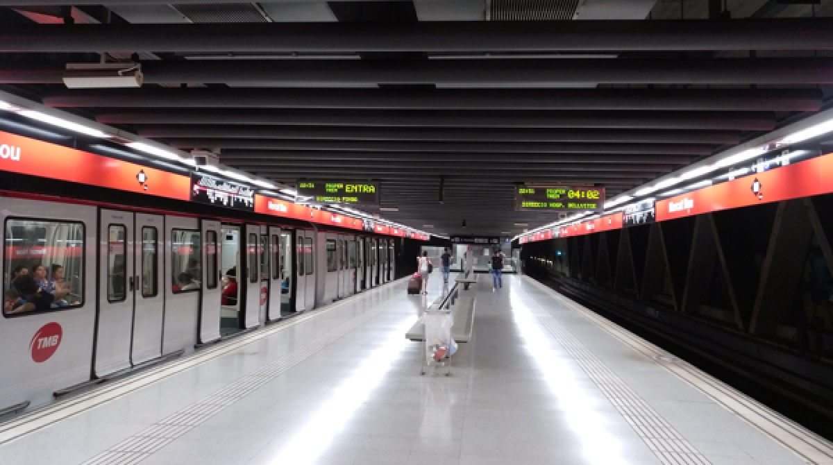 Công nghệ trí tuệ nhân tạo giúp cải thiện chất lượng không khí trong hệ thống tàu điện ngầm tại thành phố Barcelona