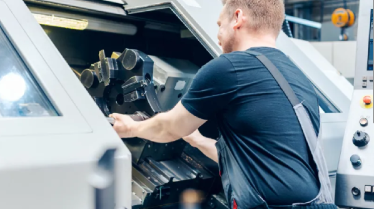 Những xu hướng phát triển của ngành gia công máy CNC trong năm 2026