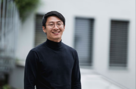 Tận dụng công nghệ trí tuệ nhân tạo, bảo vệ chuyên môn của con người