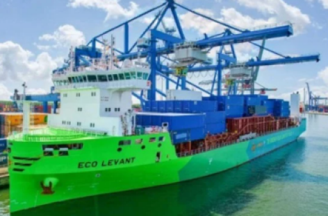 Cảng Rotterdam đã diễn ra hoạt động cấp nhiên liệu bằng hỗn hợp ethanol-methanol đầu tiên trên thế giới