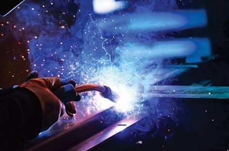 Khoảng cách từ đầu tiếp điện đến vật hàn – thông số nhỏ ảnh hưởng đến chất lượng