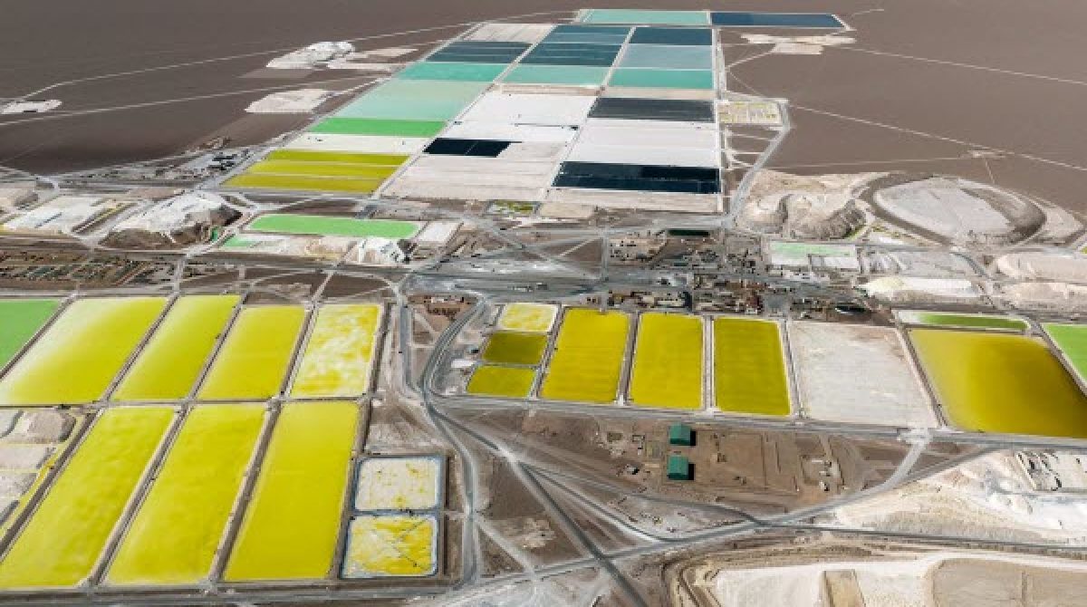 Lithium: “Vàng trắng” và những ảnh hưởng xung quanh quá trình khai thác